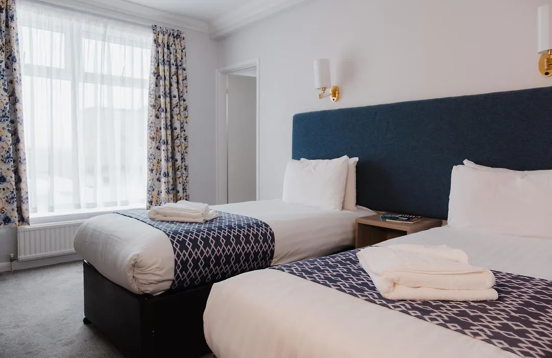 The Kilbirnie Hotel-1